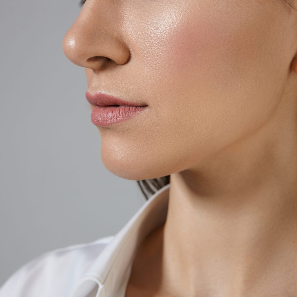 下顎線美麗的秘密！了解 4 種不同醫美療程助你擁有精緻下顎線！